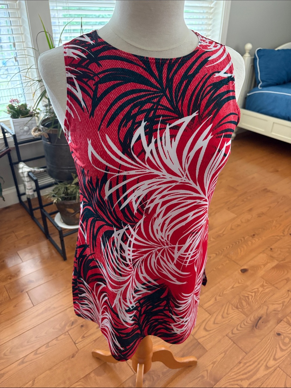 Sympli Red & White Floral Shell Top